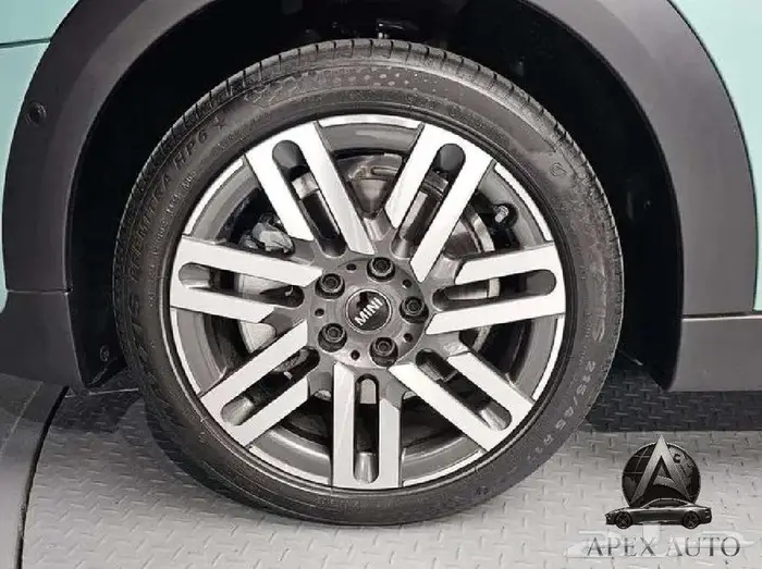 ميني كوبر 5 أبواب C 2025 4