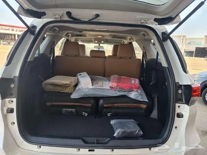 تويوتا فورشنر بنزين دبل 2025 4