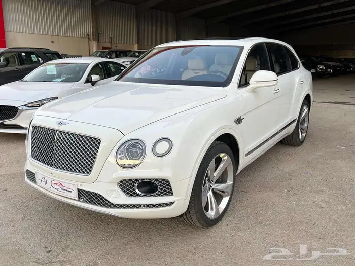 بنتلي بنتياقا موديل 2017 مستعمل بدى وكالة 2