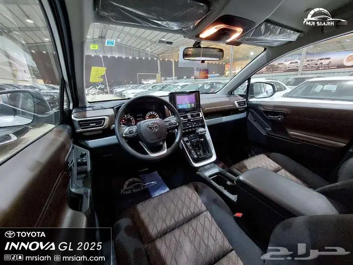 تويوتا انوفا GL 2.0 بنزين 2025 11