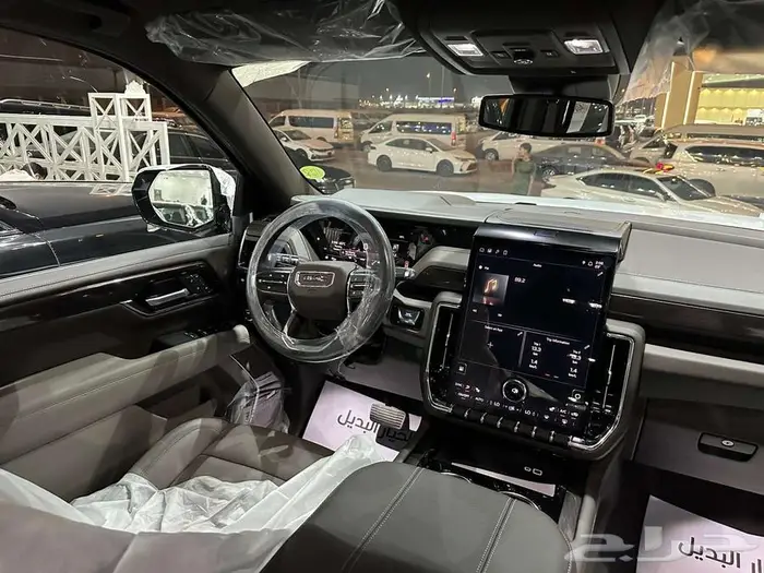 جمس يوكون 2025 اسود بدون دبل خليجي YUKON 10