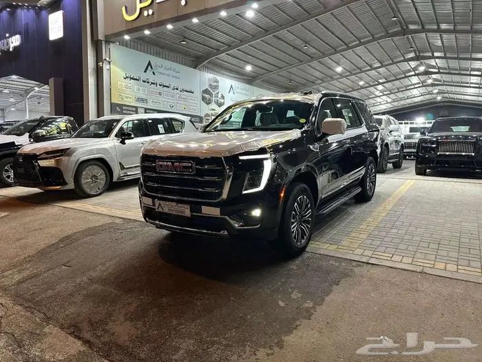 جمس يوكون 2025 اسود بدون دبل خليجي YUKON 2