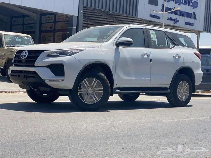 تويوتا فورتشنر GX2 بنزين دبل و بدون سعودى موديل 2025 0
