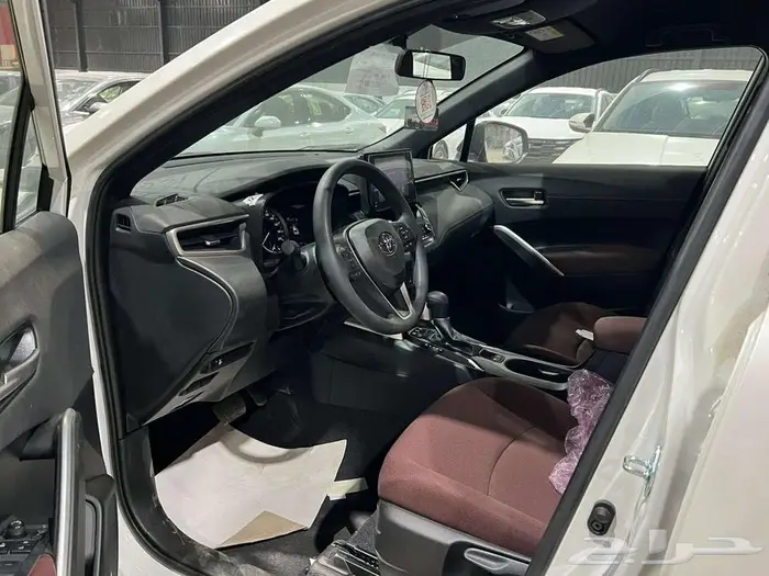 كورولا - كروس - 2025 - LE ستاندر - سعودي 4