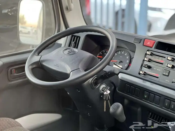 باص تويوتا كوستر 23 راكب 2025 ديزل جير عادي فطيم CC 4000 6