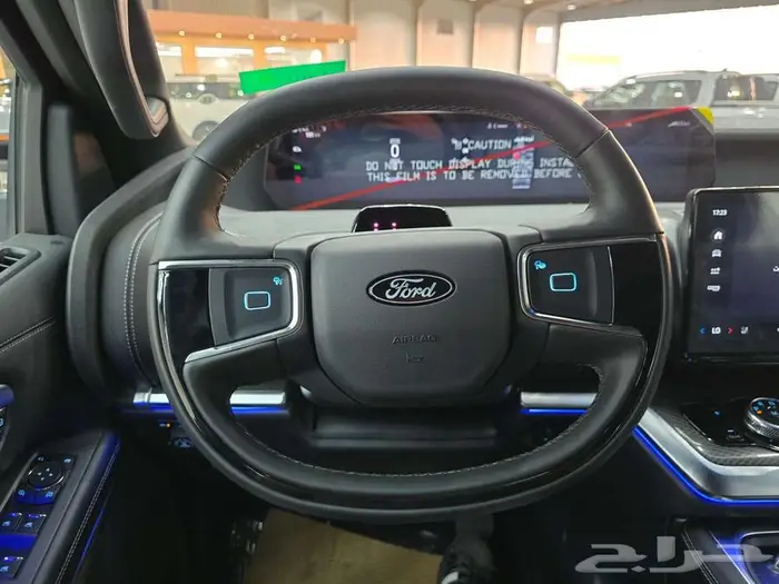 فورد اكسبيدشن بلاتنيوم ستيلث 2025 1