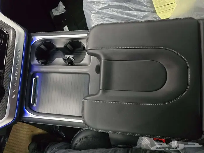 فورد اكسبيدشن بلاتنيوم ستيلث 2025 3