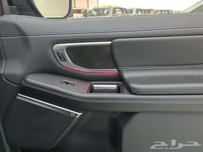 فورد اكسبيدشن بلاتنيوم ستيلث 2025 13