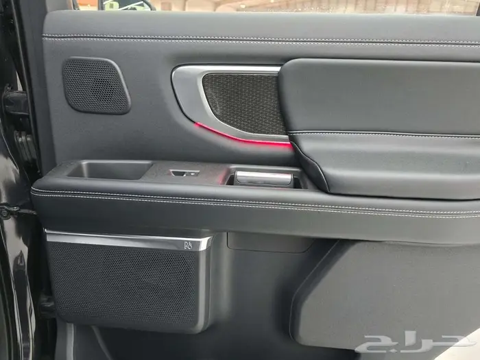 فورد اكسبيدشن بلاتنيوم ستيلث 2025 16