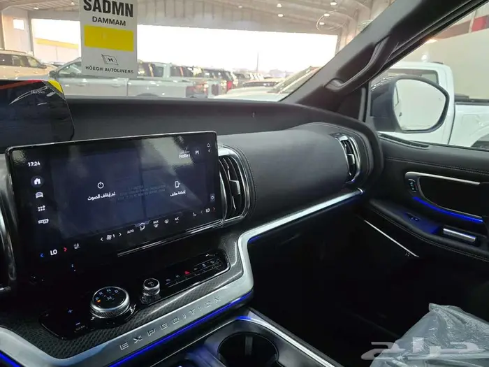 فورد اكسبيدشن بلاتنيوم ستيلث 2025 7