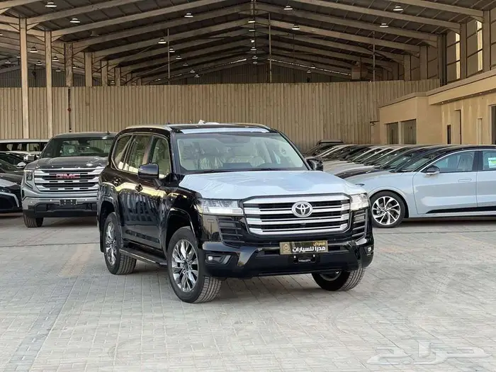 تويوتا جي اكس ار 2025 فل كامل (بريمي) كاش واقساط 1