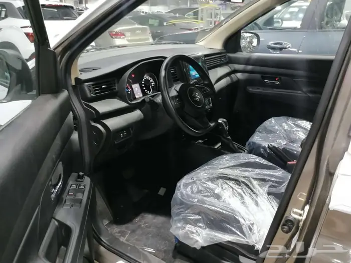 سوزوكي ارتيجا GL ستاندر _ فل موديل 2025 عرض خاص 4