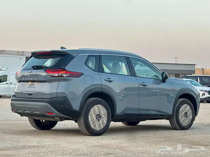 نيسان اكس تريل ستاندر دبل 5 مقاعد 2024 6