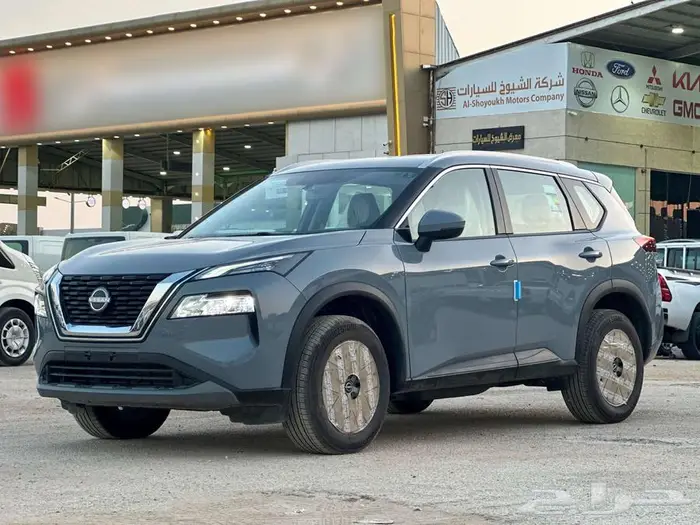 نيسان اكس تريل ستاندر دبل 5 مقاعد 2024 2