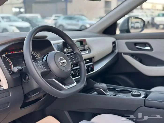 نيسان اكس تريل ستاندر دبل 5 مقاعد 2024 9