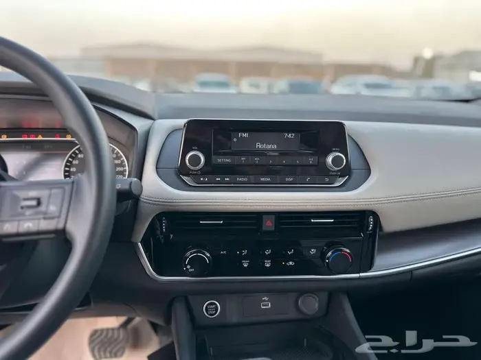 نيسان اكس تريل ستاندر دبل 5 مقاعد 2024 15