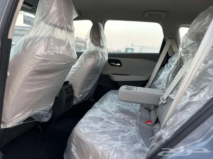 نيسان اكس تريل ستاندر دبل 5 مقاعد 2024 17