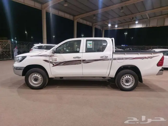 تويوتا هايلوكس GL2 غمارتين ديزل 2400سي سي 2025 1