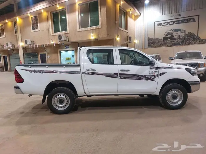 تويوتا هايلوكس GL2 غمارتين ديزل 2400سي سي 2025 2