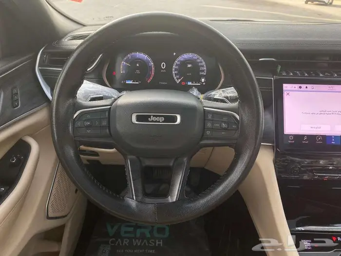 جيب جراند شيروكي 2023 ليمتد 18