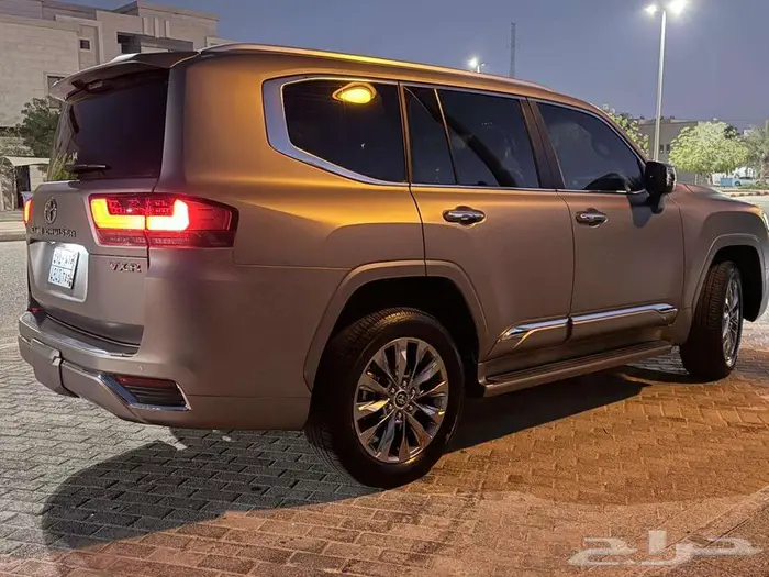 تويوتا لاندكروز VX-R فل كامل سعودي عبداللطيف ج Land-Cruiser 2