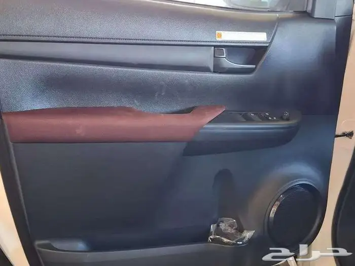 تويوتا هايلوكس GL2 2025 6