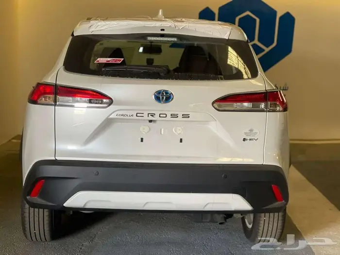 تويوتا كرولا كروس 2025 هايبرد LE 3