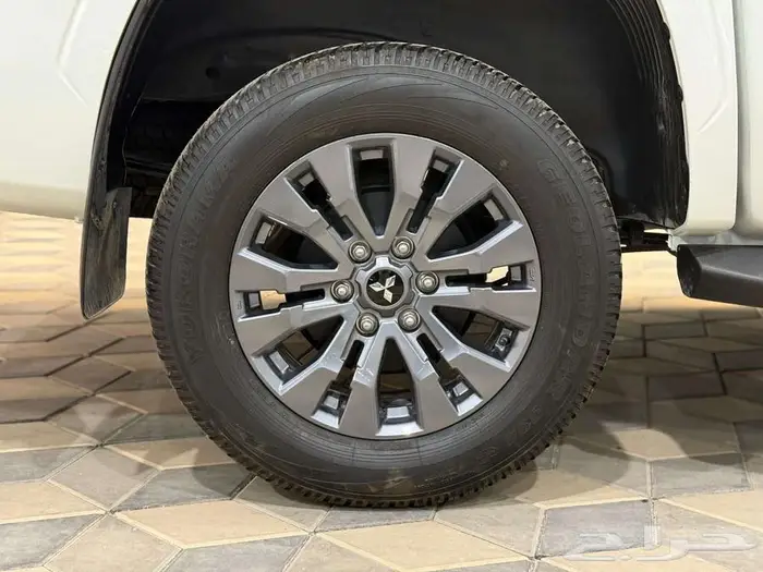 ميتسوبيشي L200 غمارتين دبل 2024 تقسيط 1675 14