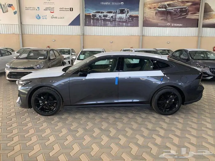 شانجان UNI-V ايليت موديل 2026 1