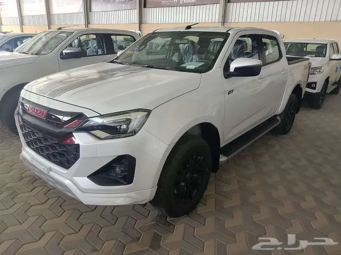 ايسوزو ديماكس GT موديل 2025 4