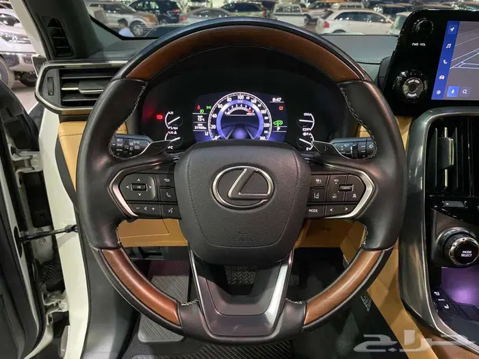 لكزس ال اكس 600 BB 2023 ابيض ماشيه 21000كم 31