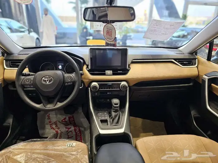 تويوتا راف فور اكس ال اي دفع رباعي 2025 متوفر جميع الفئات 5