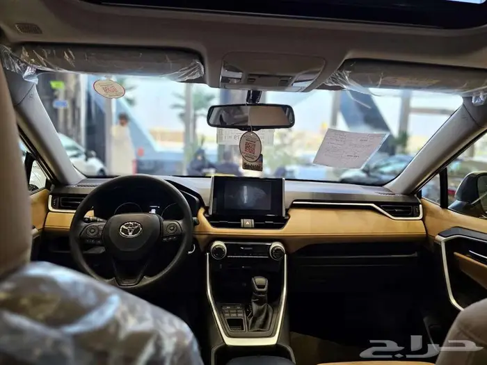 تويوتا راف فور اكس ال اي دفع رباعي 2025 متوفر جميع الفئات 3