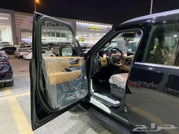 نيسان باترول بلاتنيوم 2026 اسود توين تربو خليجي 52