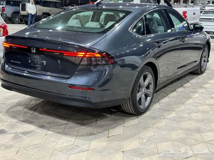 هوندا اكورد EX نص فل 2025 ( عرض خاص لفتره محدودة ) 2