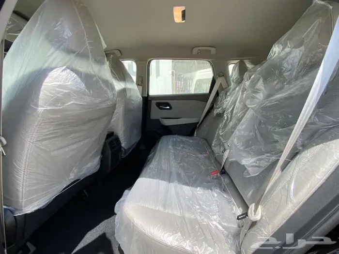 نيسان اكس تريل بدون دبل 5 مقاعد موديل 2025 8