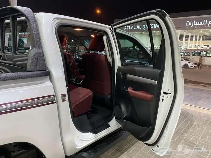 تويوتا هايلوكس GLX 2025 ابيض بنزين سعودي 30