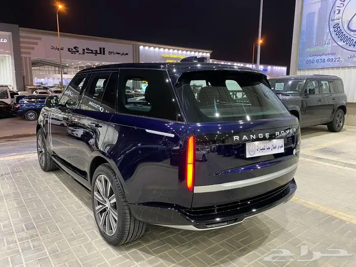 رينج روفر 2023 HSE ازرق غامق 8 سلندر خليجي ماشيه 95000كم 12