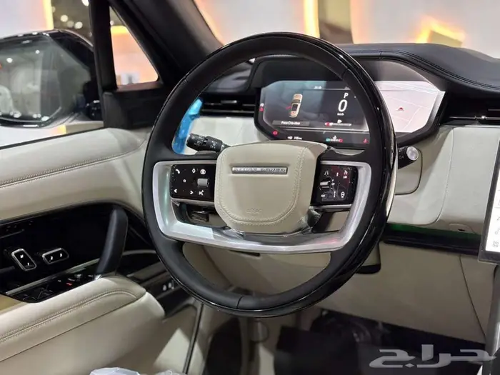 رنج روفر اوتوبيوغرافي 2025 13