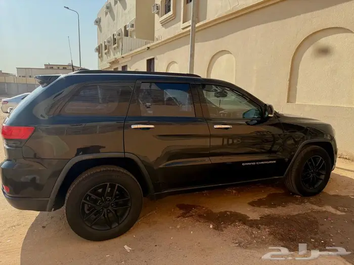 جراند شيروكي V8 ليمتد 2014 5