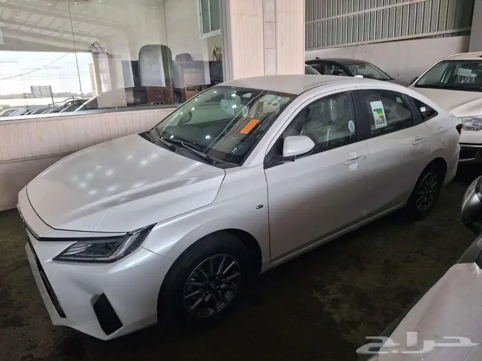 تويوتا يارس واي ستاندر موديل 2026 1