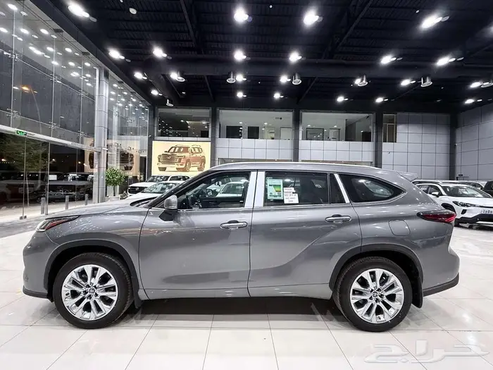 تويوتا هايلاندر ( LIMITED ) فل كامل موديل 2025 أقل الأسعار 4