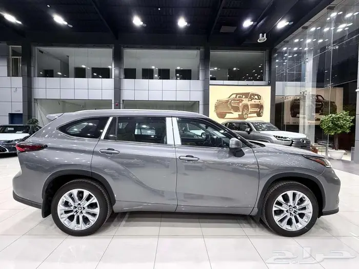 تويوتا هايلاندر ( LIMITED ) فل كامل موديل 2025 أقل الأسعار 5