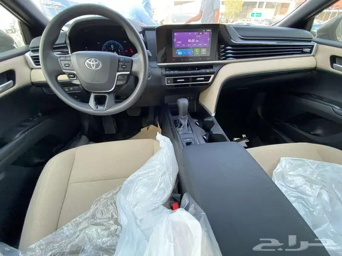 تويوتا كامرى E ستاندر بنزين2025 8