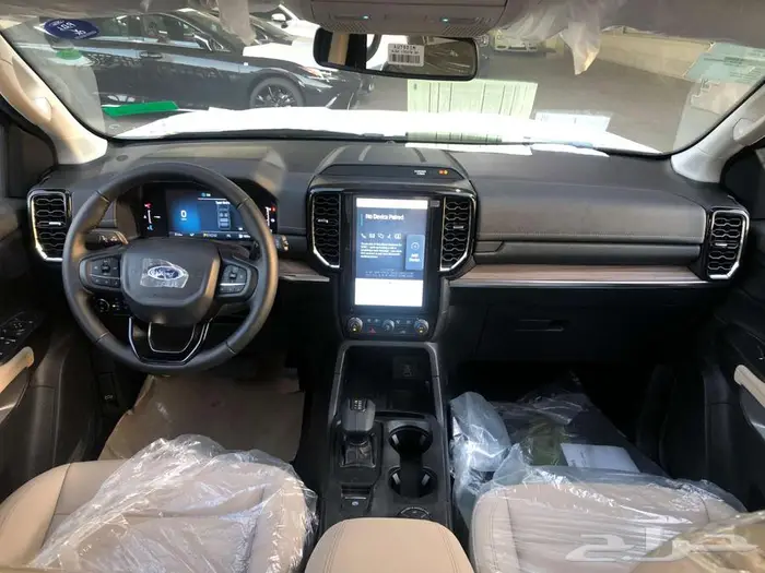 فورد ايفرست XLT بنزين 2025 الناغي نص فل ب 139 ألف 9