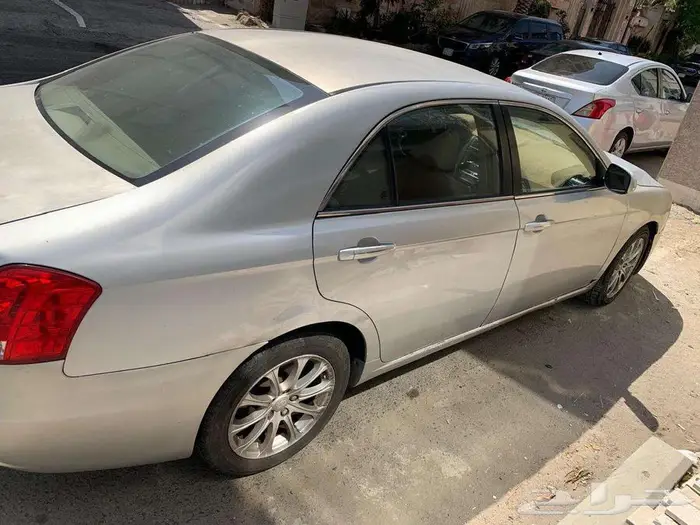 جيلى اميجراند 2012 - موتور ميستوبيشى 1