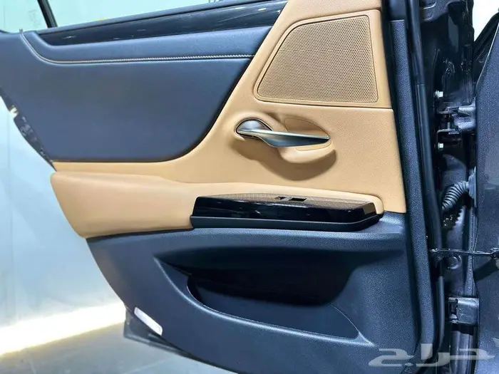 لكزس es300 موديل 2025 كاش و أقساط 12