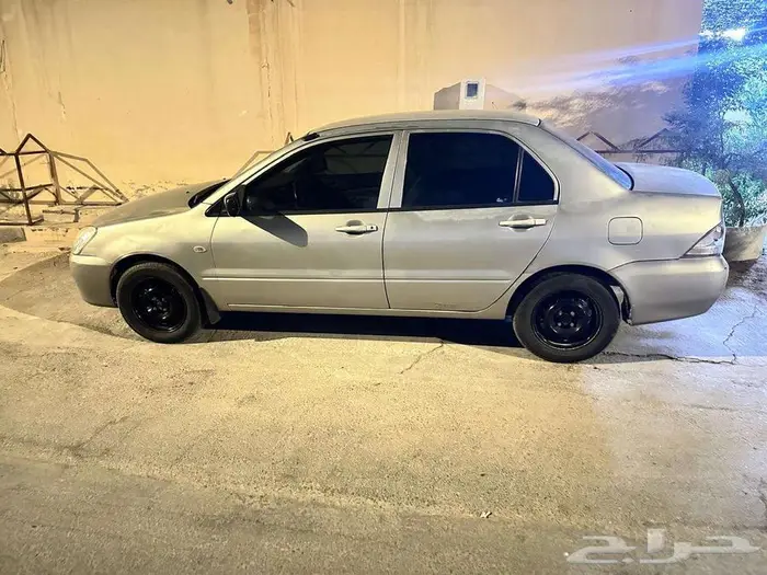 سيارة ميتسوبيشي لانسر للبيع 2005 1