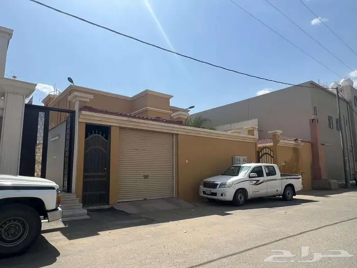 فيلا للبيع   حي الأمير سلطان بيشة 3