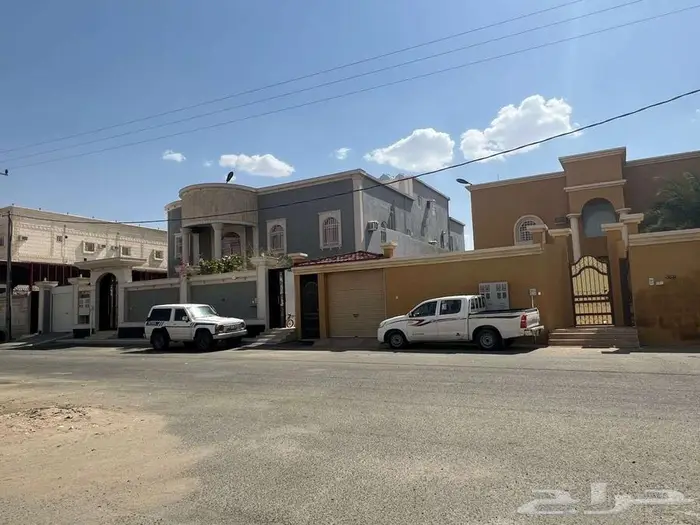 فيلا للبيع   حي الأمير سلطان بيشة 5